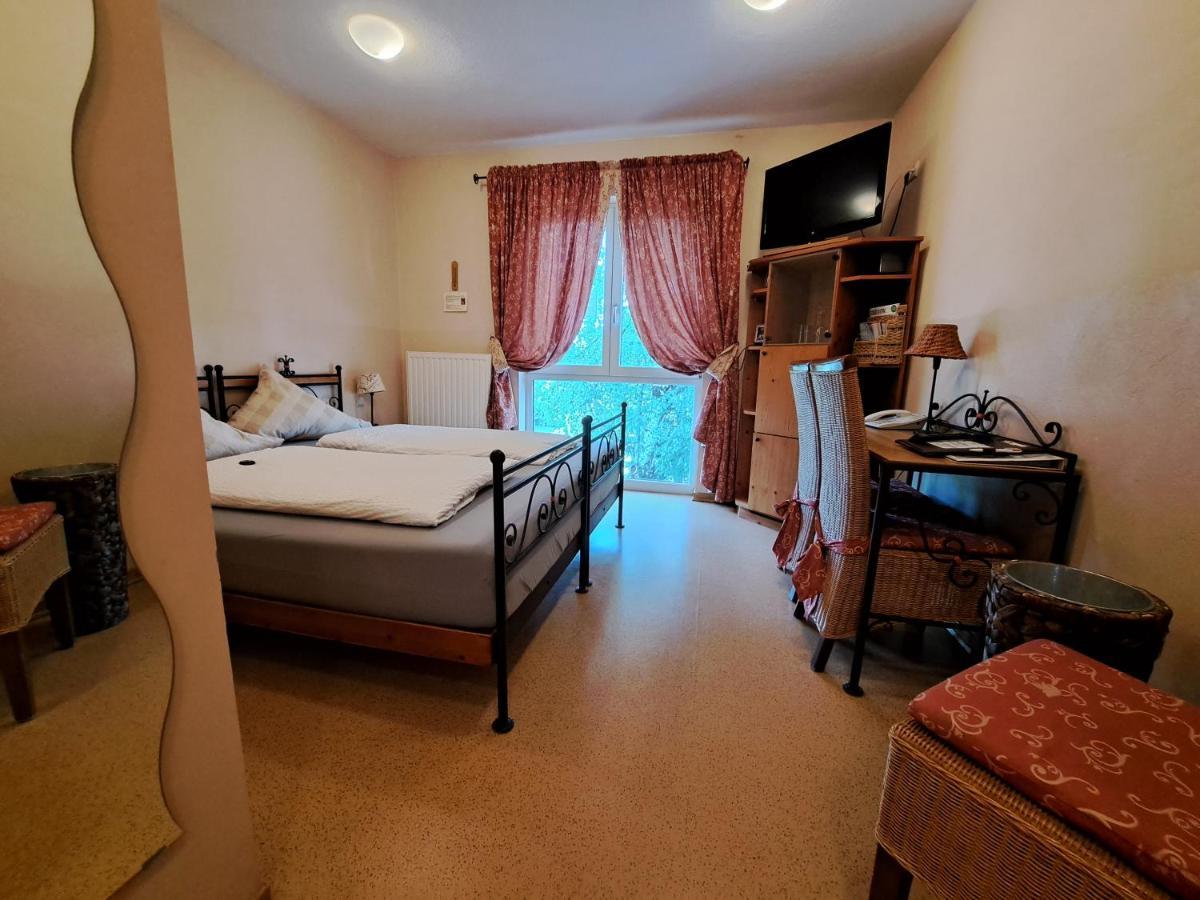 Karlstein am Main Mediterran Hotel Juwel מראה חיצוני תמונה