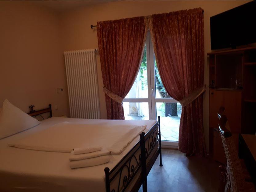 Karlstein am Main Mediterran Hotel Juwel מראה חיצוני תמונה
