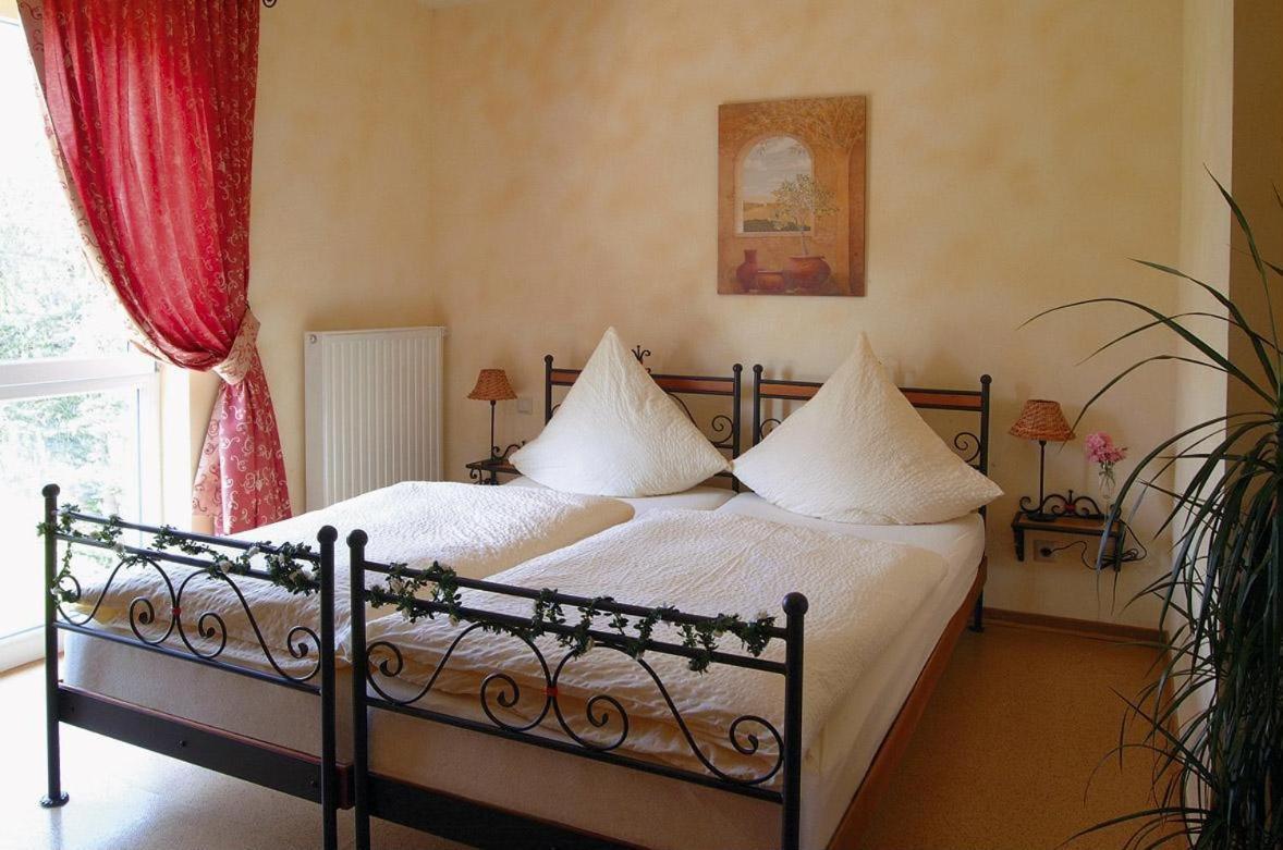 Karlstein am Main Mediterran Hotel Juwel מראה חיצוני תמונה