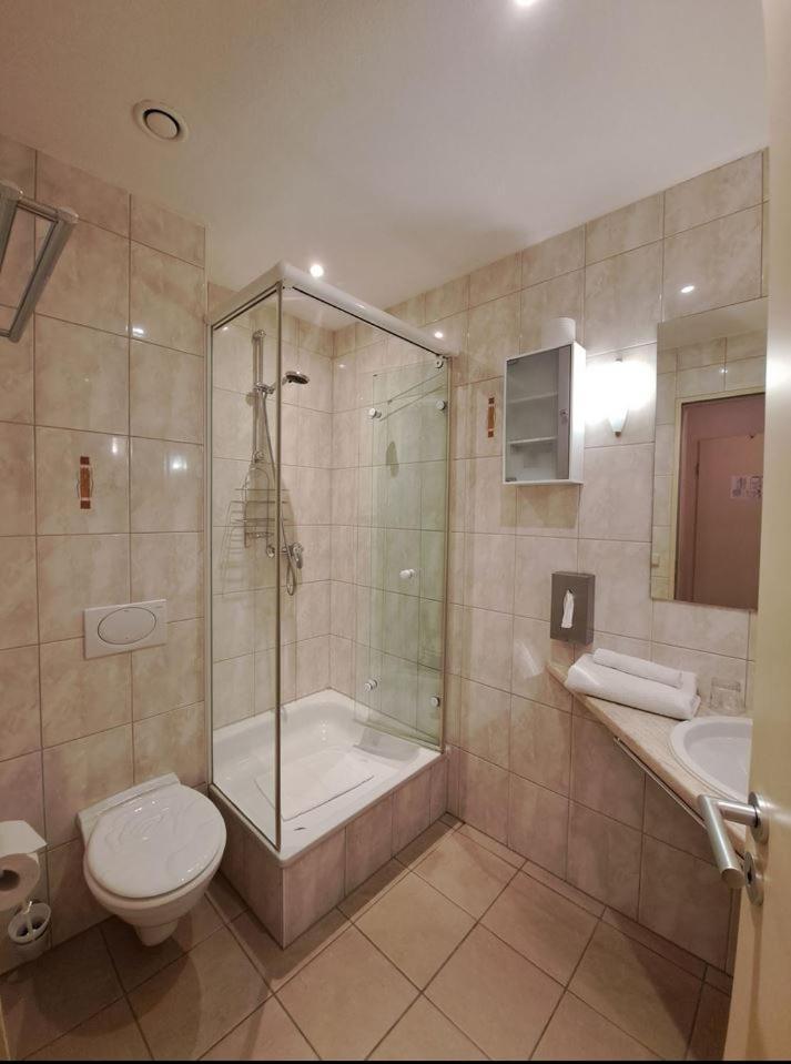 Karlstein am Main Mediterran Hotel Juwel מראה חיצוני תמונה