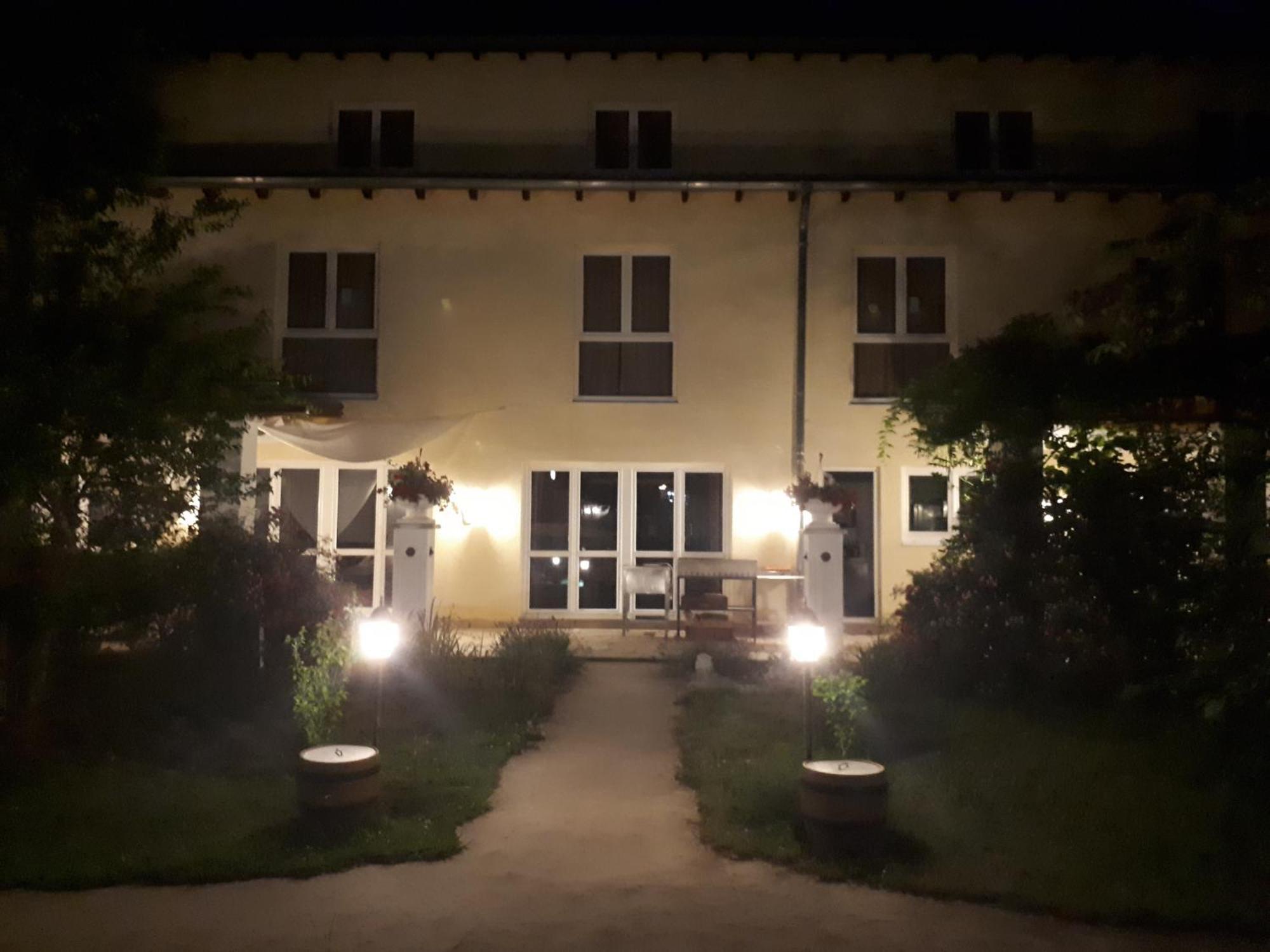 Karlstein am Main Mediterran Hotel Juwel מראה חיצוני תמונה