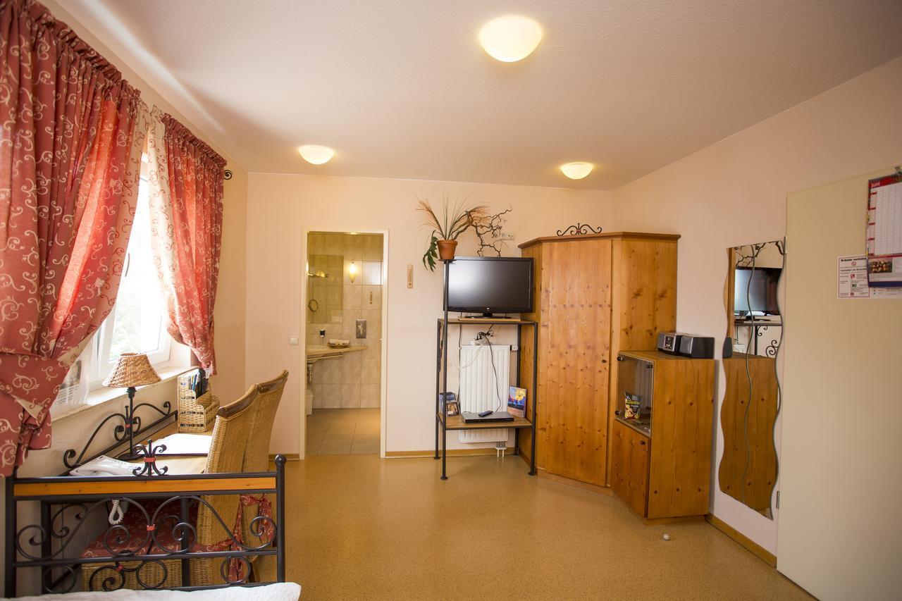 Karlstein am Main Mediterran Hotel Juwel מראה חיצוני תמונה