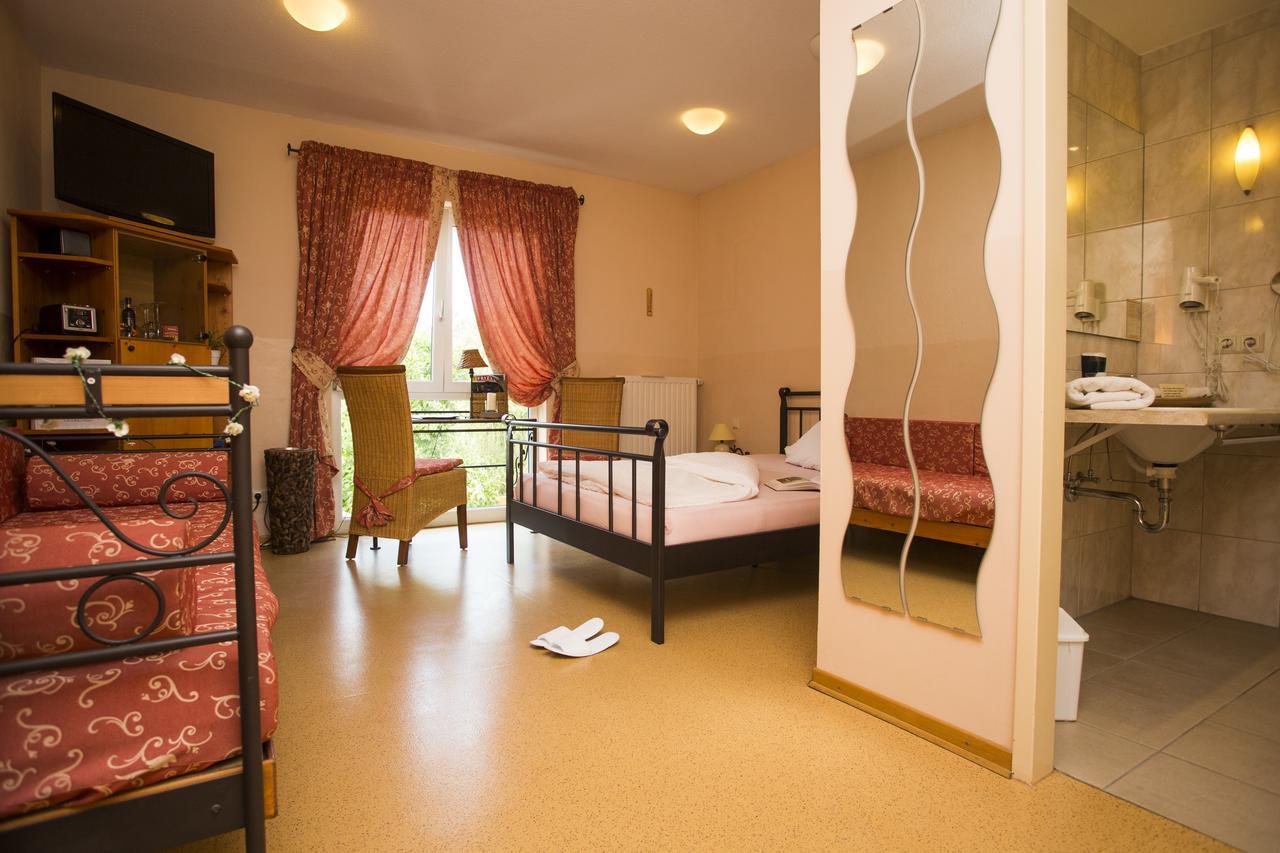 Karlstein am Main Mediterran Hotel Juwel מראה חיצוני תמונה