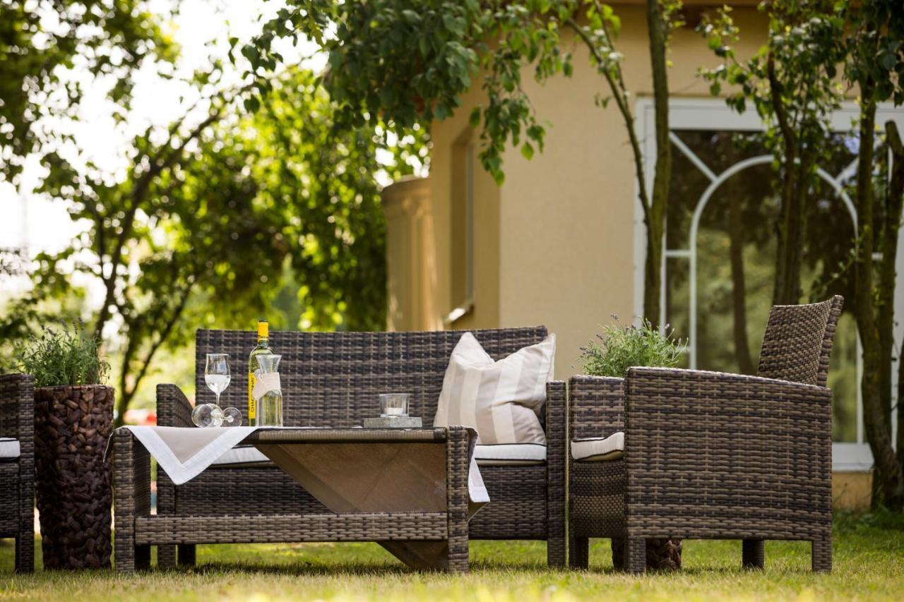 Karlstein am Main Mediterran Hotel Juwel מראה חיצוני תמונה